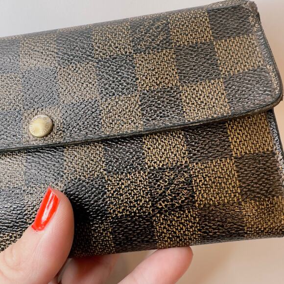 Authentic Louis Vuitton Damier Ebene Sarah Bifold Long Wallet - Picture 3 of 16